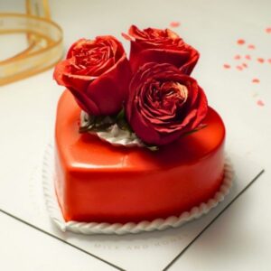 Blazing Rose Black Forest Cake 500 Gm
