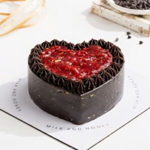 Lovelush Intense Cherry Fudge Cake 500 Gm