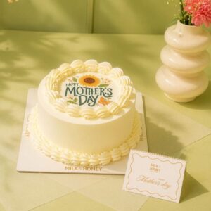 Mother's Day Special Pineapple Cake 500 Gm